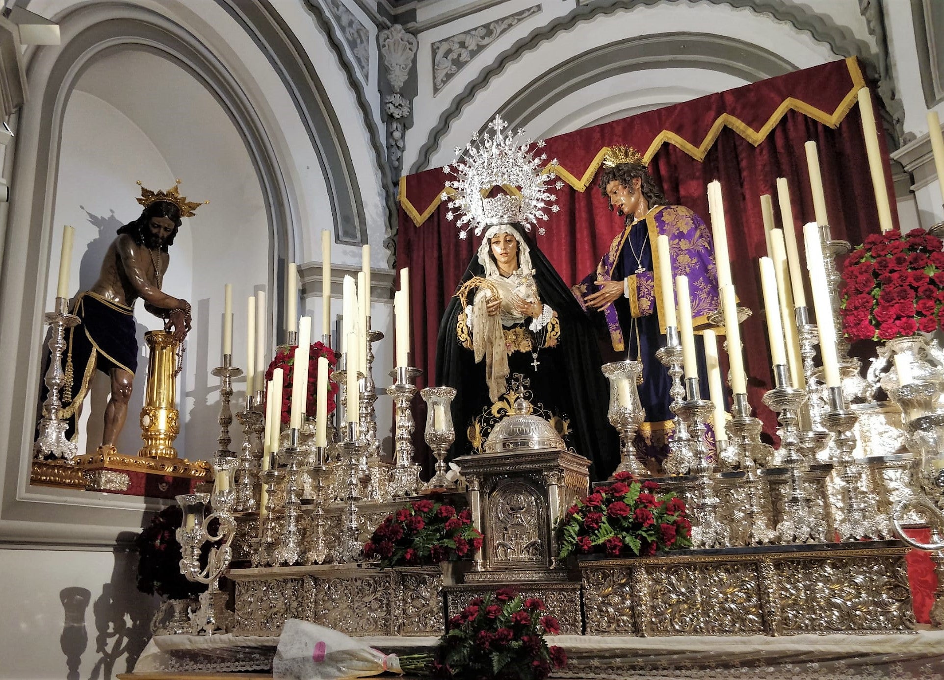 La Virgen de la O estrena luto en un Viernes Santo diferente La Virgen de la O estrena luto en un Viernes Santo diferente