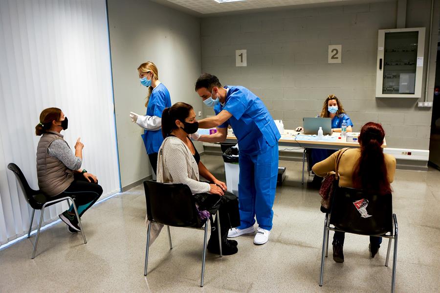 Incremento de los casos de coronavirus en una jornada con dos fallecidos y baja la presión hospitalaria Incremento de los casos de coronavirus en una jornada con dos fallecidos y baja la presión hospitalaria