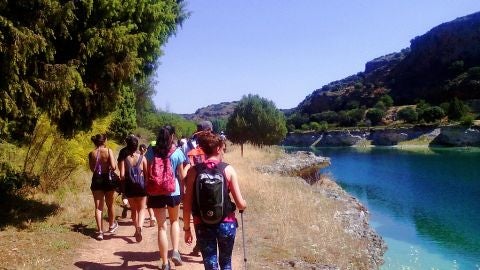 Una ruta senderista por el Campo de Montiel Una ruta senderista por el Campo de Montiel