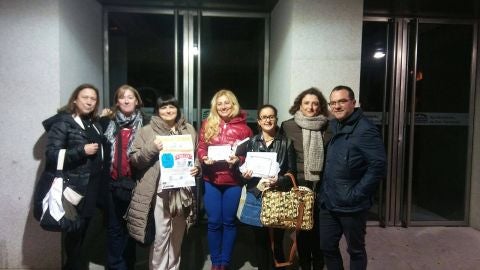 Miembros de la asociaci&oacute;n isle&ntilde;a Sembrando Horizontes