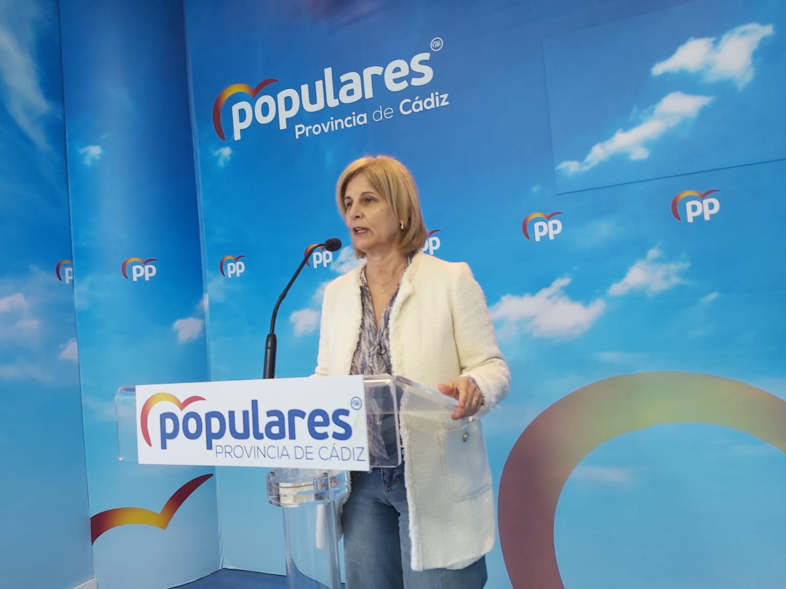 El PP pedirá en el Congreso "un pronunciamiento unánime" sobre el posible cierre de Airbus en Puerto Real El PP pedirá en el Congreso "un pronunciamiento unánime" sobre el posible cierre de Airbus en Puerto Real