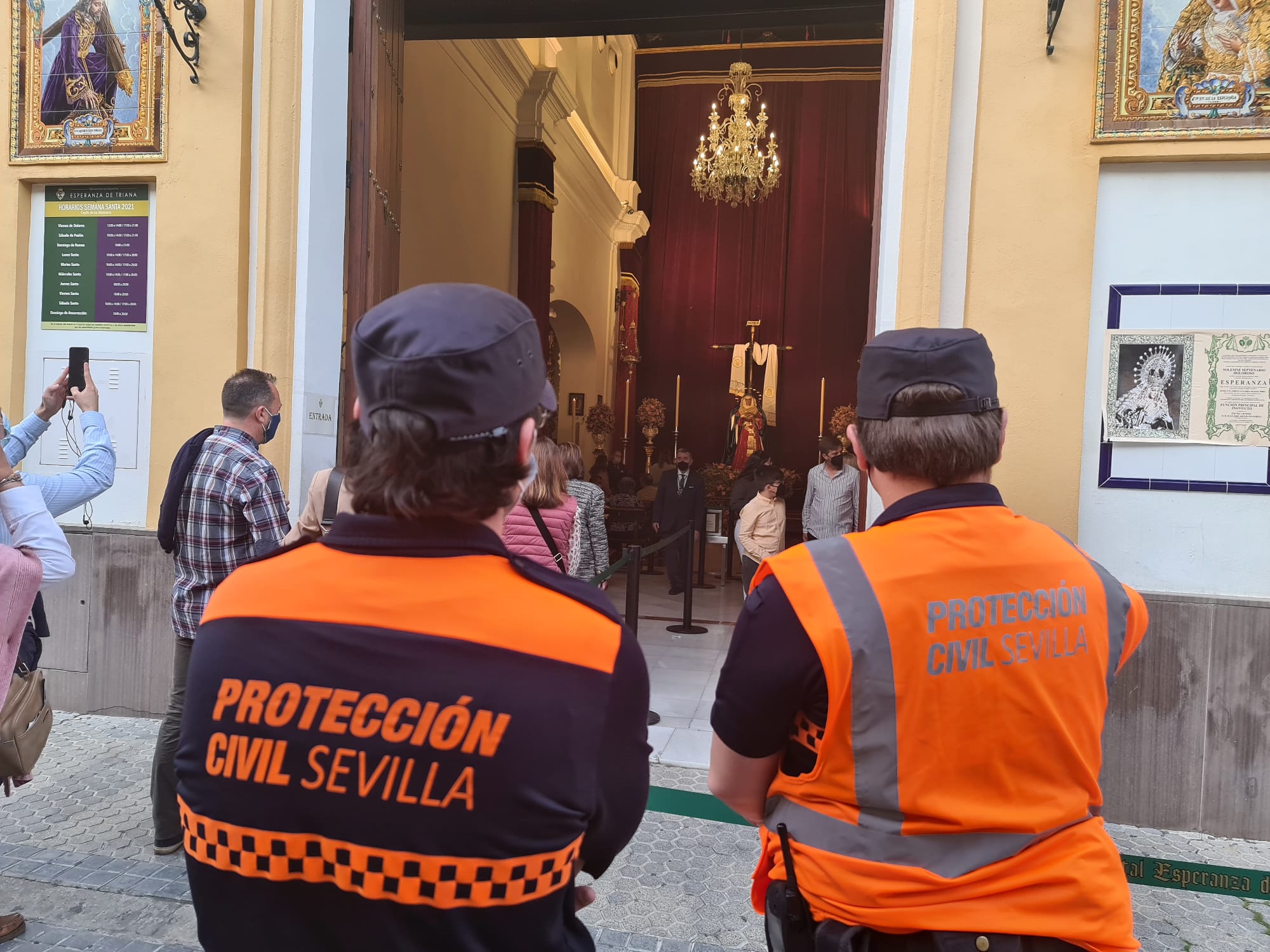 Más de 780 denuncias por botellonas, mal uso de la mascarilla e incumplimiento del toque de queda Más de 780 denuncias por botellonas, mal uso de la mascarilla e incumplimiento del toque de queda