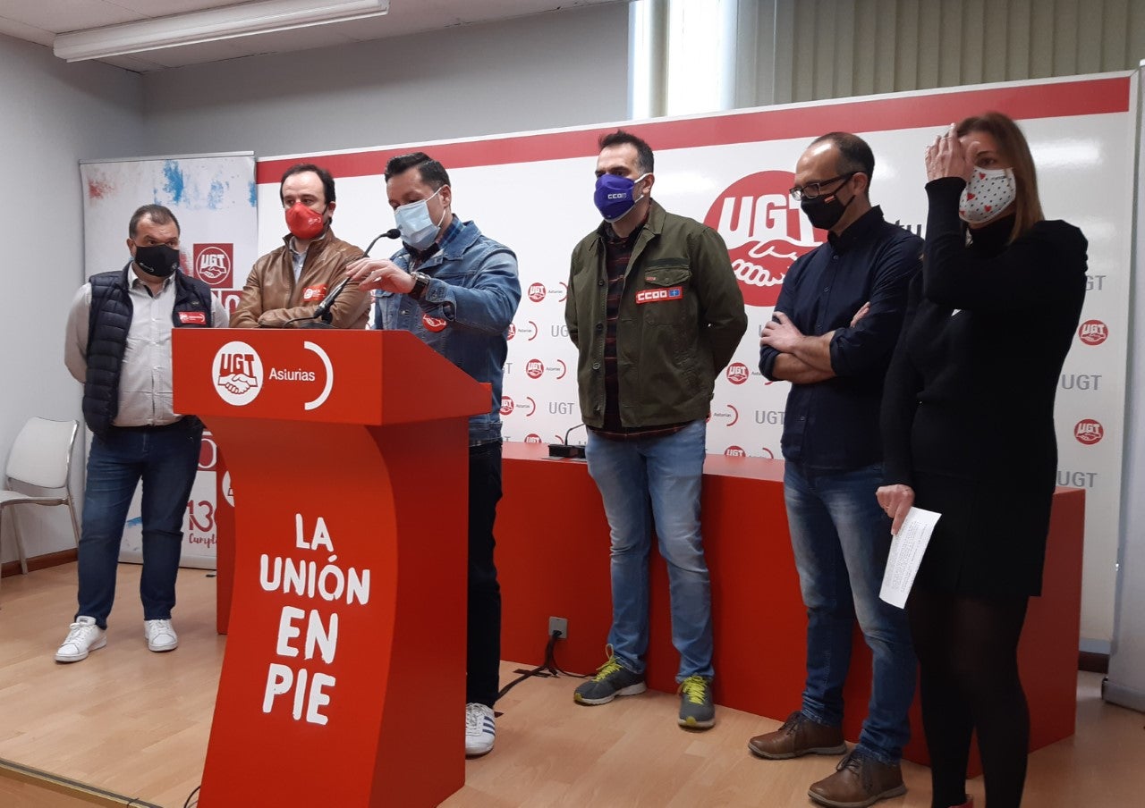 UGT y CCOO responsabilizan a Pedro Sánchez de la 'emergencia industrial' de Asturias UGT y CCOO responsabilizan a Pedro Sánchez de la 'emergencia industrial' de Asturias