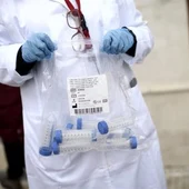 Imagen de un sanitario en plena ola de pandemia Imagen de un sanitario en plena ola de pandemia