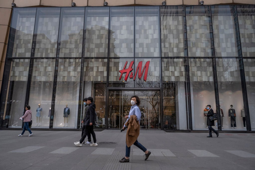 ERE en H&M: cerrarán 30 tiendas y despedirán a 1.100 trabajadores en España ERE en H&M: cerrarán 30 tiendas y despedirán a 1.100 trabajadores en España