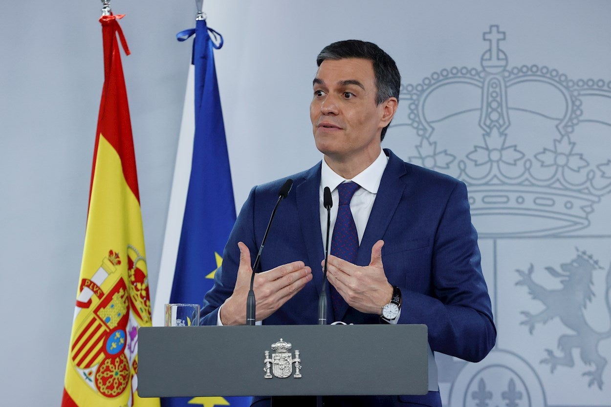 La campaña de vacunación anunciada por el presidente Sánchez ocupa las portadas de los diarios La campaña de vacunación anunciada por el presidente Sánchez ocupa las portadas de los diarios