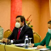 Núñez y Gamarra durante la jornada de trabajo que el PP ha celebrado en Ciudad Real Núñez y Gamarra durante la jornada de trabajo que el PP ha celebrado en Ciudad Real
