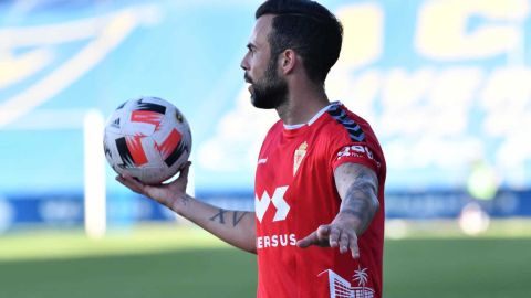 Francisco Molinero en un partido con el Real Murciq