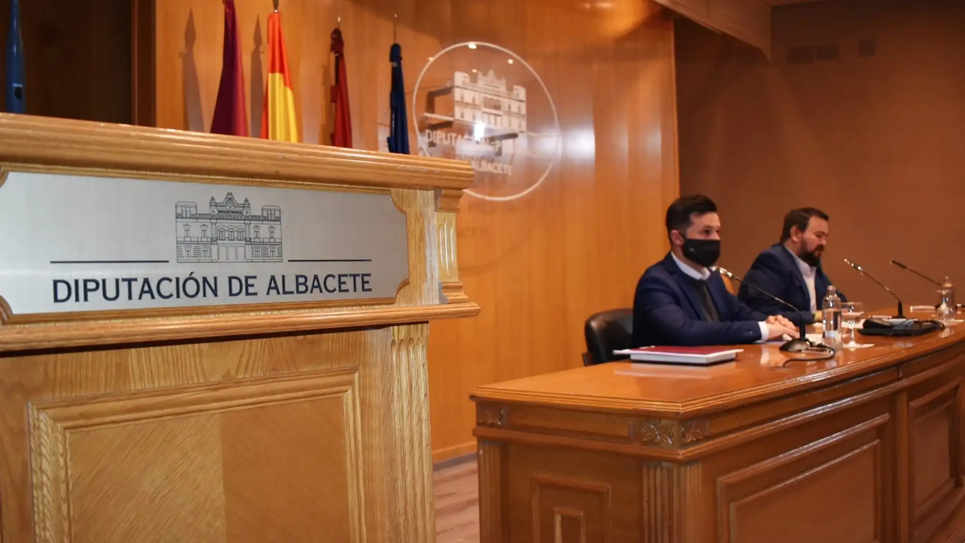 Miguel Zamora, delegado provincial de Cultura y Juan Ramón Amores, vicepresidente de la Diputación de Albacete.