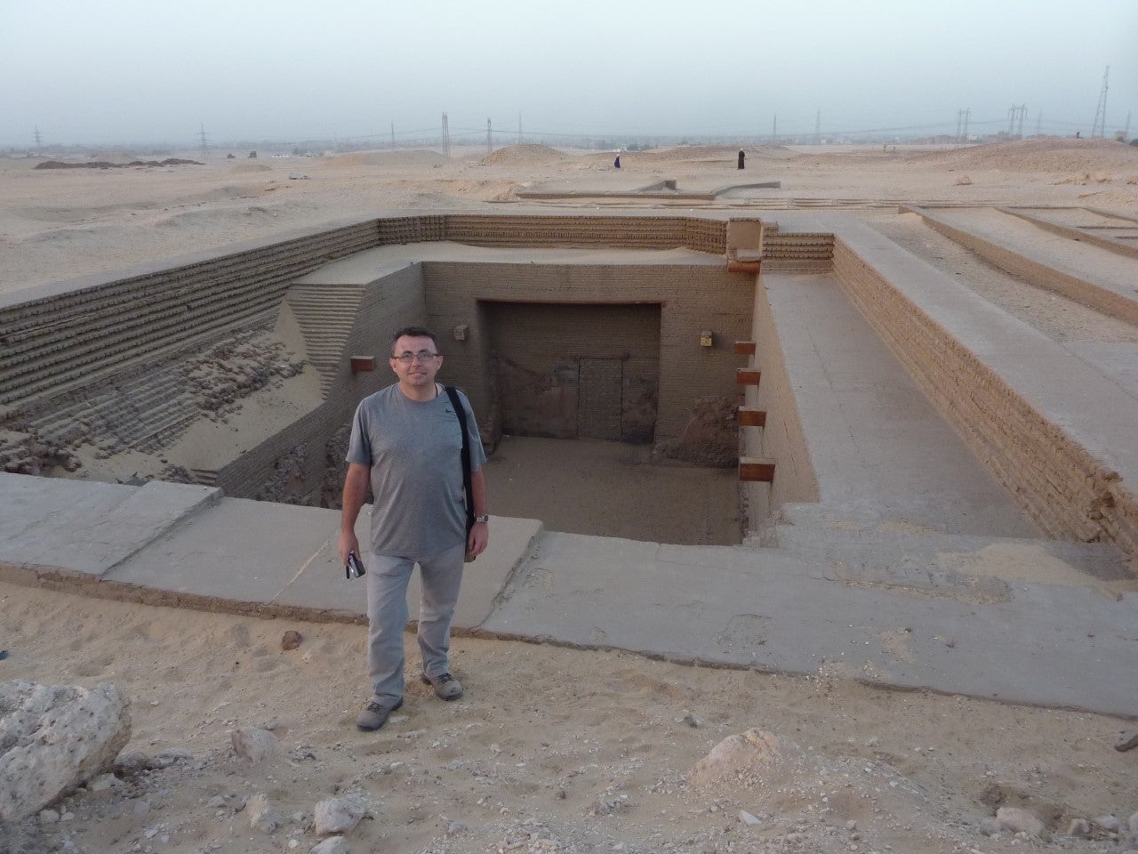 Juan Adrada: "Mil años antes del antiguo Egipto que todos conocemos ya había templos, reyes o jeroglíficos" Juan Adrada: "Mil años antes del antiguo Egipto que todos conocemos ya había templos, reyes o jeroglíficos"