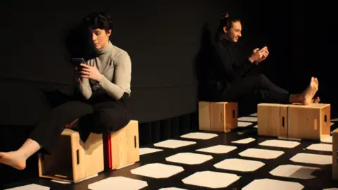 Let me down slowly, al Teatre del Raval de Barcelona Let me down slowly, al Teatre del Raval de Barcelona