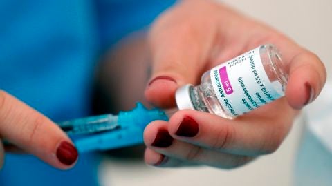 Vial de la vacuna AstraZeneca