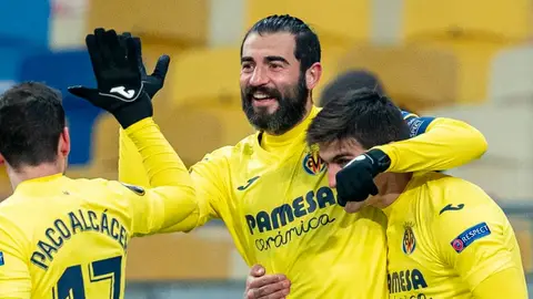 Raúl Albiol celebra su gol en Kiev Raúl Albiol celebra su gol en Kiev