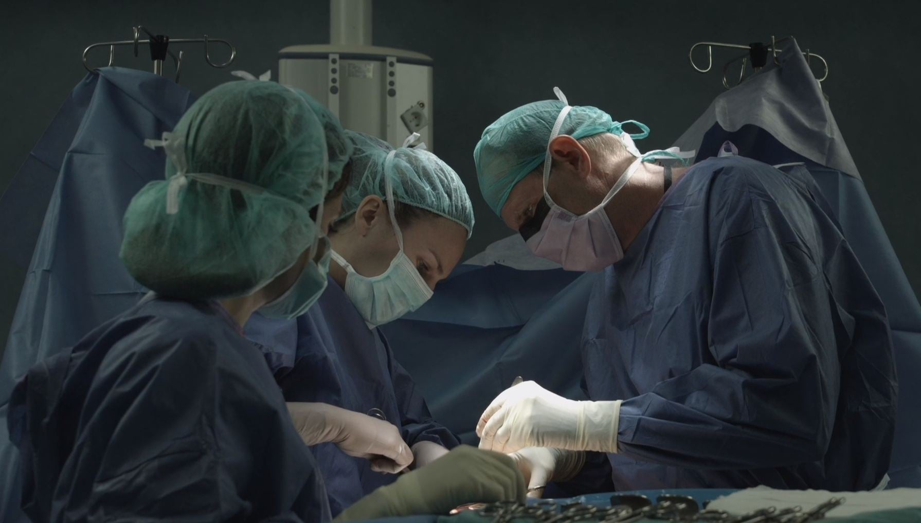 • La cirugía mínimamente invasiva y endoscópica garantiza la rápida recuperación de los pacientes • La cirugía mínimamente invasiva y endoscópica garantiza la rápida recuperación de los pacientes