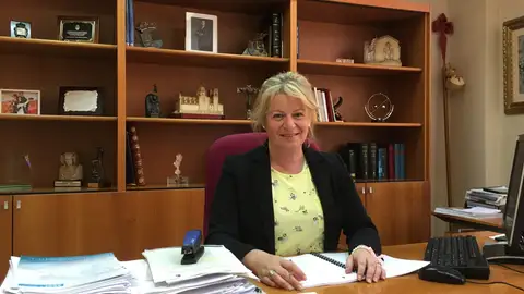 La alcaldesa de Albatera, Ana Serna, ha informado que el Ayuntamiento de Albatera ha conseguido no tener deuda deuda