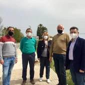 El tramo de la vía donde actuará la Dirección General de Obras Públicas se tuvo que romper durante la DANA para poder evacuar el agua que amenazaba con inundar el pueblo El tramo de la vía donde actuará la Dirección General de Obras Públicas se tuvo que romper durante la DANA para poder evacuar el agua que amenazaba con inundar el pueblo