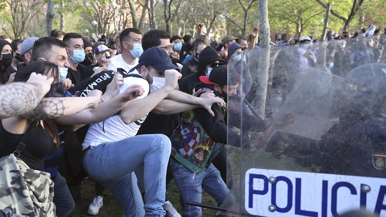 Pablo Iglesias acusa a Vox de "ir a provocar violencia a Vallecas, hacer apología del terrorismo y reivindicar el franquismo"