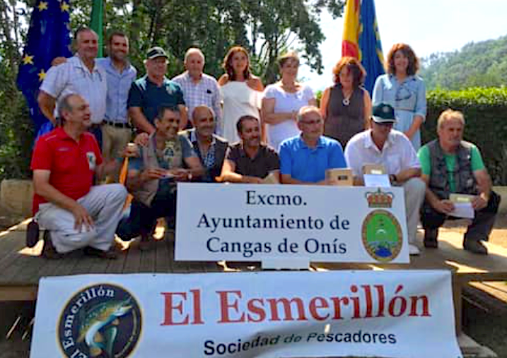 Antonio Caldevilla: "Este año se van a pescar trescientos y pico salmones menos" Antonio Caldevilla: "Este año se van a pescar trescientos y pico salmones menos"