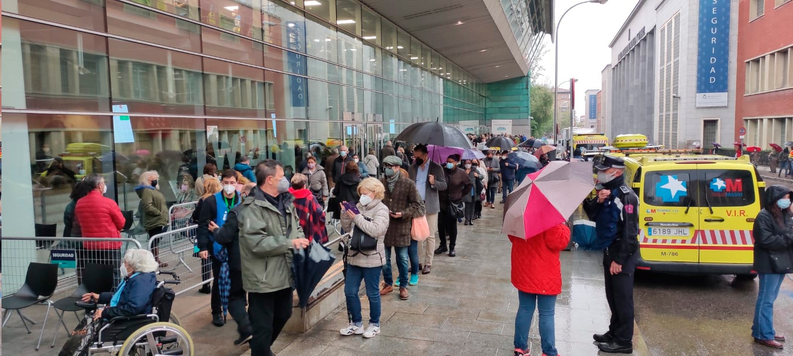 El punto de vacunación masivo instalado en el Wizink Center administrará primeras dosis durante las 24 horas y sin cita previa El punto de vacunación masivo instalado en el Wizink Center administrará primeras dosis durante las 24 horas y sin cita previa