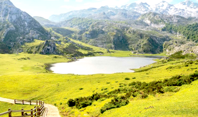 Ecos del Pasado: Lugares mágicos de Francia Ecos del Pasado: Lugares mágicos de Francia