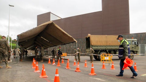 El ejécito instala carpas en IFEME