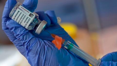 Antena 3 Noticias 1 (09-04-21) Francia administrar&aacute; Pfizer o Moderna a las personas que hayan recibido una dosis de AstraZeneca