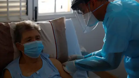 laSexta Noticias 20:00 (09-04-21) España roza el millón y medio de vacunas administradas desde el lunes laSexta Noticias 20:00 (09-04-21) España roza el millón y medio de vacunas administradas desde el lunes