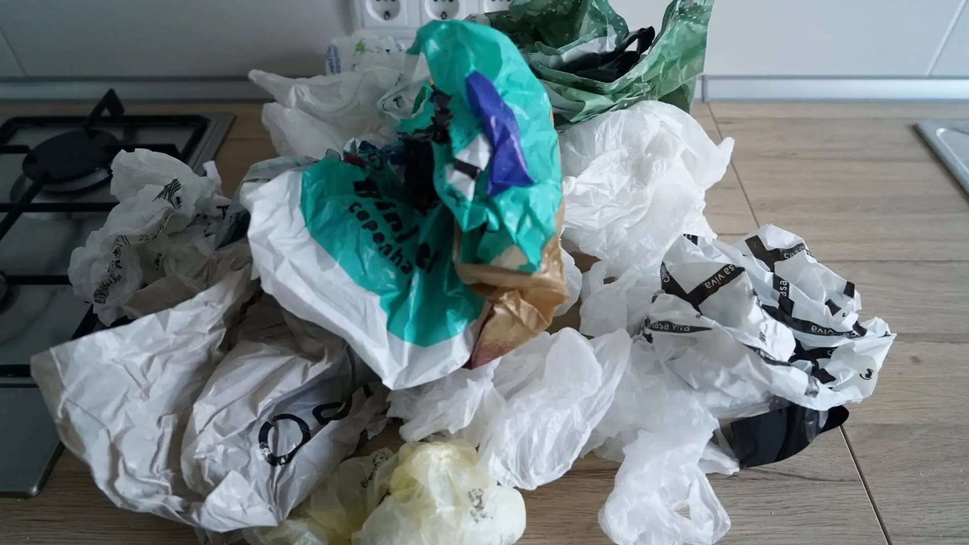 Consumo levanta 78 actas en varios establecimientos por incumplimientos relacionados con bolsas de plástico