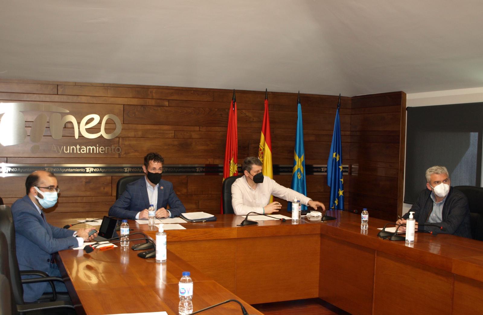 Los alcaldes mineros piden estar presentes para desarrollar el futuro e inmediato marco normativo que regulará las ayudas específicas en sus territorios Los alcaldes mineros piden estar presentes para desarrollar el futuro e inmediato marco normativo que regulará las ayudas específicas en sus territorios