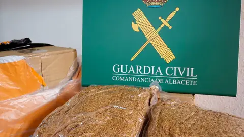 La Guardia Civil de Albacete interviene 177 kilos de picadura de tabaco de contrabando adquiridos en Internet La Guardia Civil de Albacete interviene 177 kilos de picadura de tabaco de contrabando adquiridos en Internet