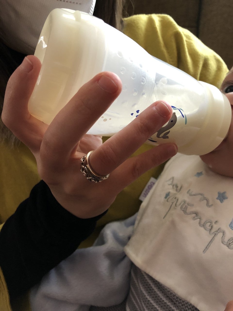 01X07: Biberones 01X07: Biberones