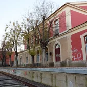 Antigua estación de tren de Ciudad Real en el Parque de Gasset Antigua estación de tren de Ciudad Real en el Parque de Gasset