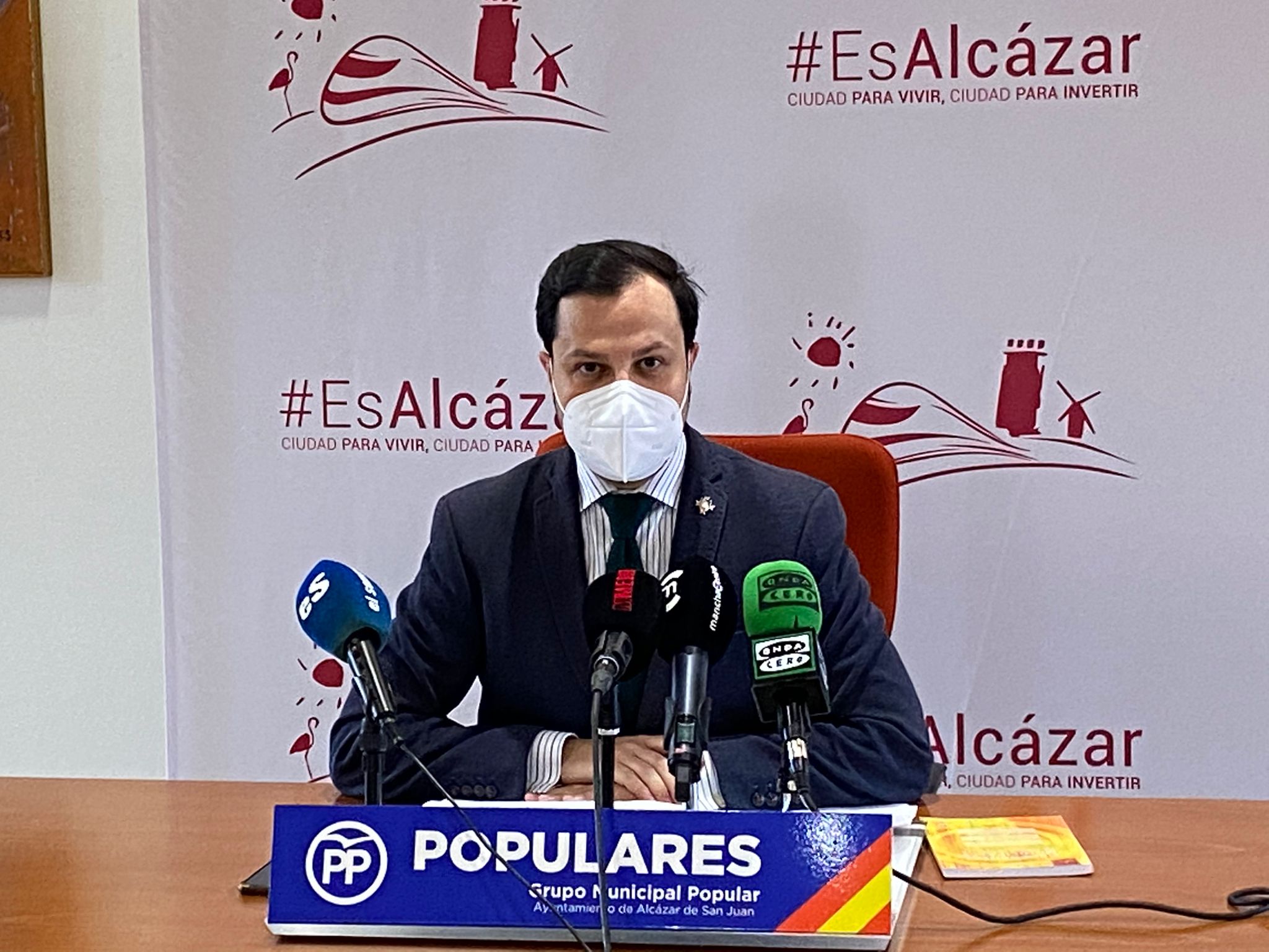 El PP de Alcázar denunciará al equipo de gobierno del PSOE por incumplir la Ordenanza Municipal De Protección a Zonas Verdes El PP de Alcázar denunciará al equipo de gobierno del PSOE por incumplir la Ordenanza Municipal De Protección a Zonas Verdes