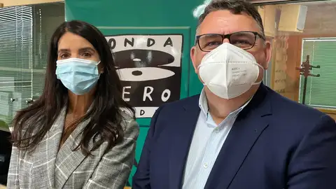 Yara de León y Manuel Sánchez Vicepresidenta y Presidente de FACONAUTO Canarias Yara de León y Manuel Sánchez Vicepresidenta y Presidente de FACONAUTO Canarias