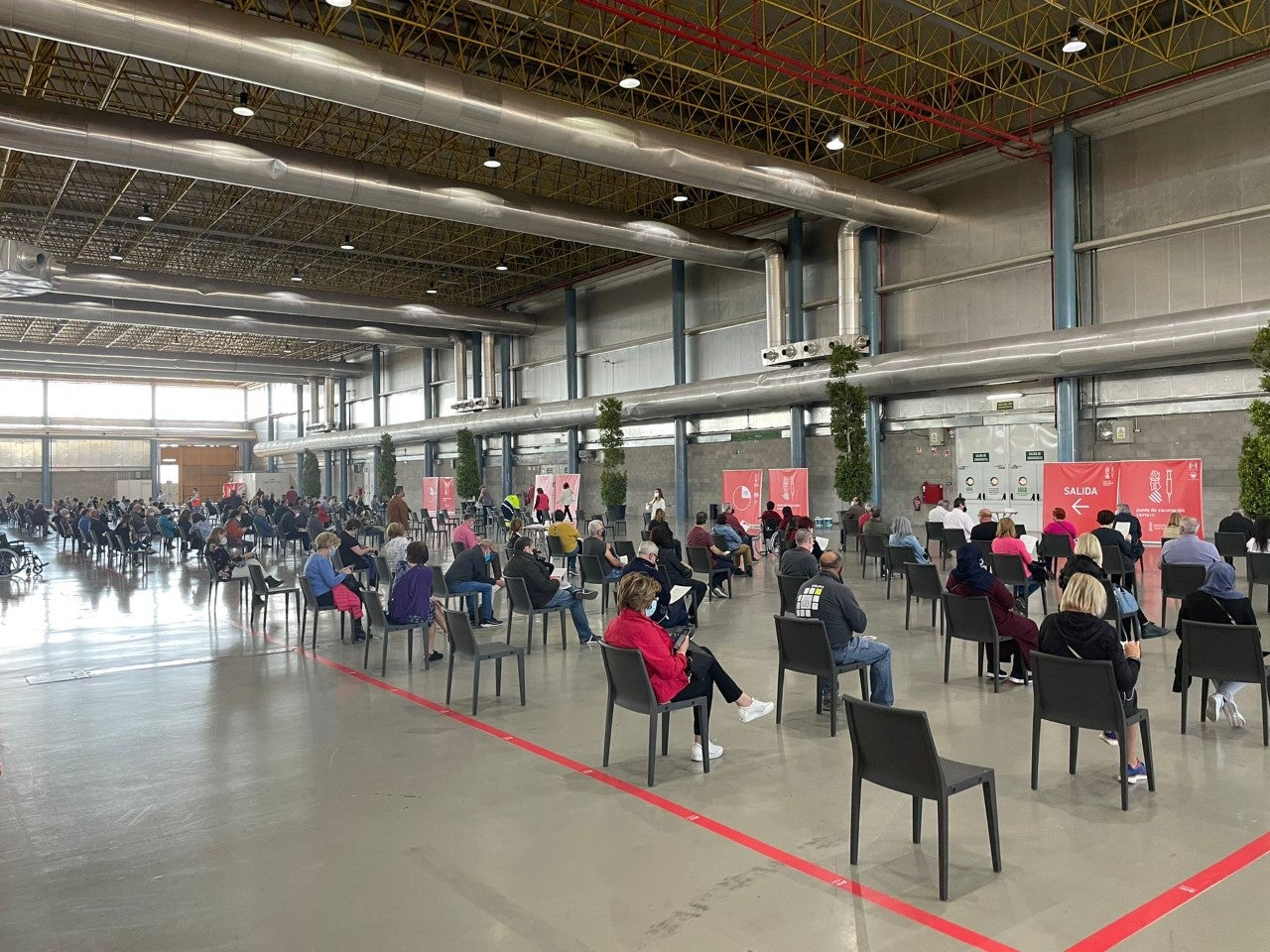 Sanidad estima que la campaña de vacunación contra el coronavirus se puede prolongar en IFA unos cinco meses Sanidad estima que la campaña de vacunación contra el coronavirus se puede prolongar en IFA unos cinco meses