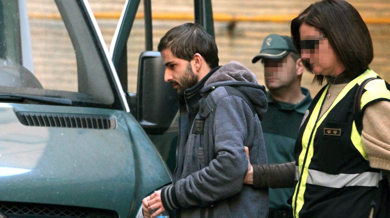 El juez autoriza la clonación del móvil de Miguel Carcaño para seguir con la búsqueda de Marta del Castillo El juez autoriza la clonación del móvil de Miguel Carcaño para seguir con la búsqueda de Marta del Castillo