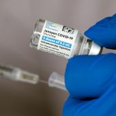 ¿Qué medicamentos tienen mayor riesgo de trombosis que las vacunas contra la COVID-19?