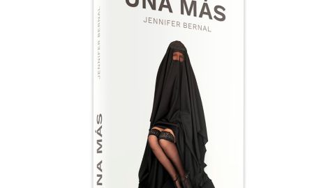 Una M&aacute;s, la primera novela de Jennifer Bernal