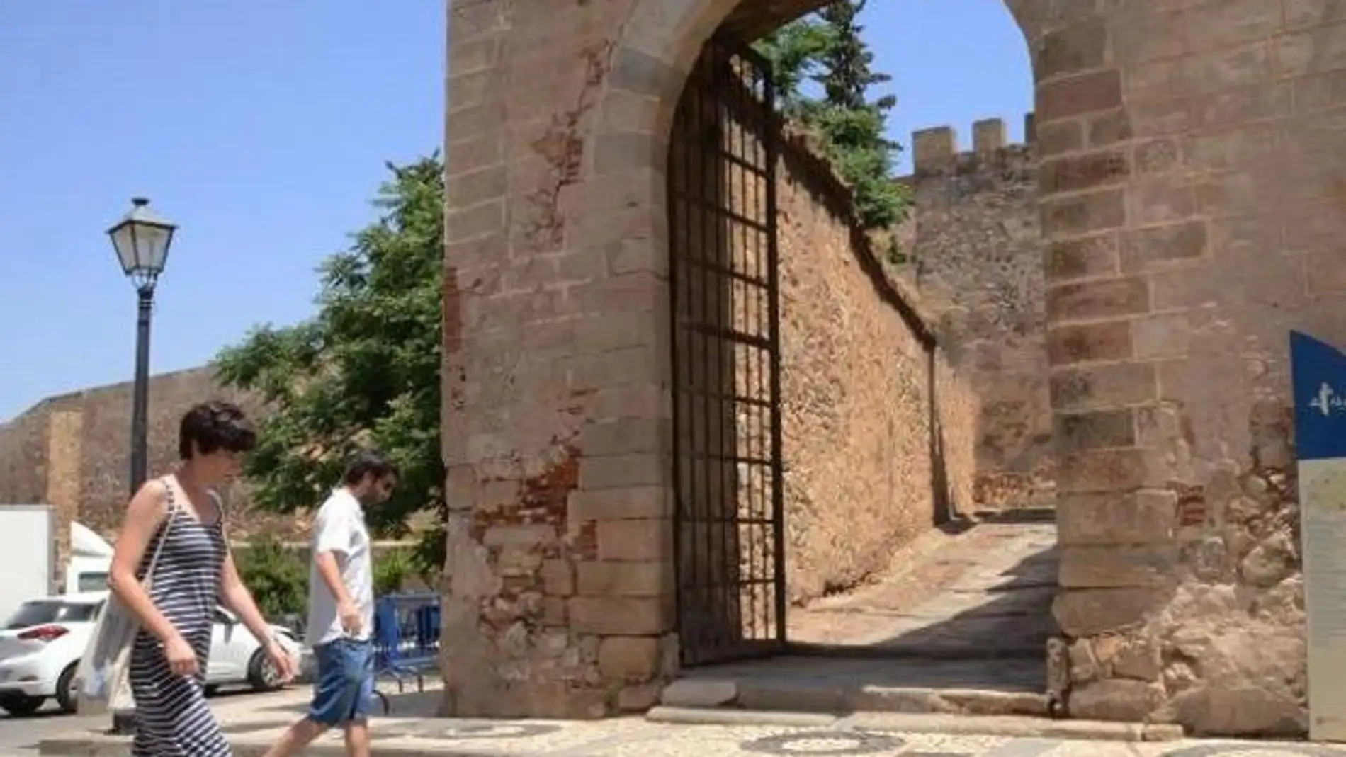 El Ayuntamiento de Badajoz saca a licitación la redacción del proyecto un tramo de la Alcazaba