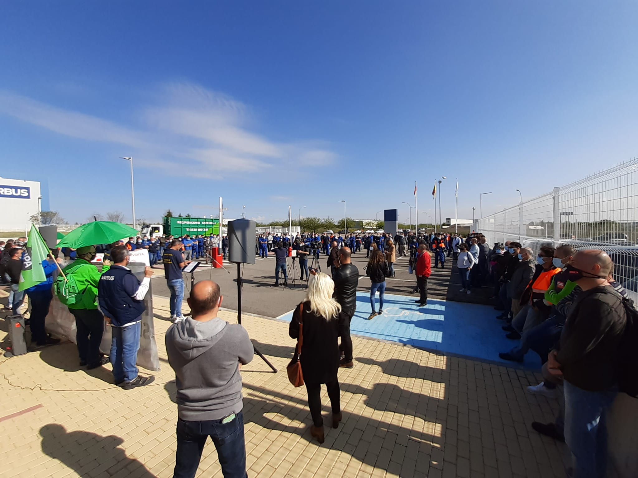 Tres días de huelga convocadas en Airbus en contra del cierre de la factoría de Puerto Real (Cádiz) Tres días de huelga convocadas en Airbus en contra del cierre de la factoría de Puerto Real (Cádiz)