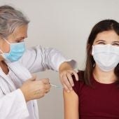La vacunación de refuerzo está disponible para todos los mayores de 18 años