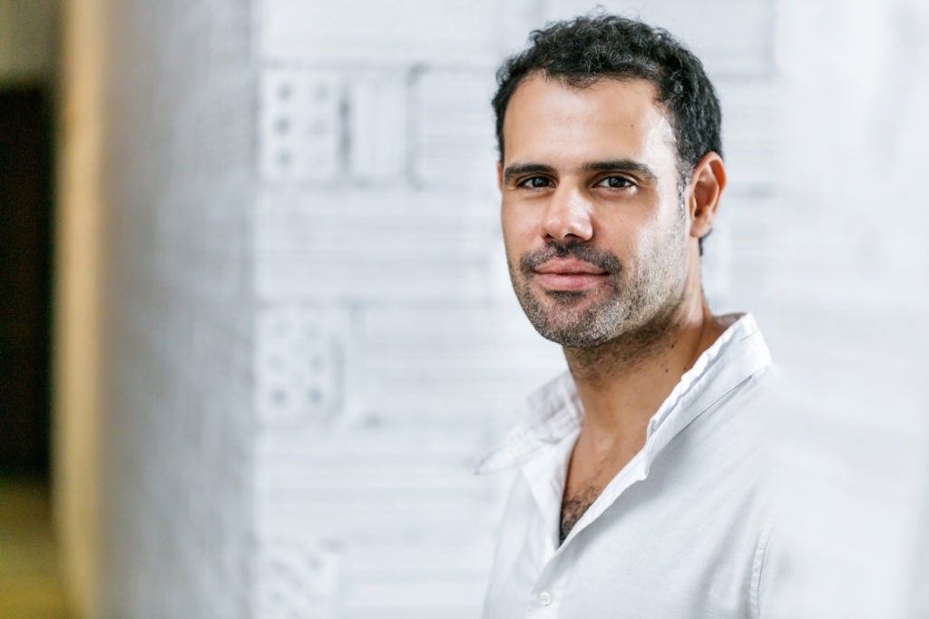 Joan Vázquez és el ‘crooner’ de Catalunya que també defensa la importància de la copla Joan Vázquez és el ‘crooner’ de Catalunya que també defensa la importància de la copla