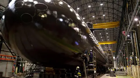 Los Reyes presidirán mañana jueves la ceremonia de puesta a flote del submarino S-81 en Cartagena Los Reyes presidirán mañana jueves la ceremonia de puesta a flote del submarino S-81 en Cartagena