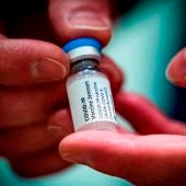 Vista de una dosis de la vacuna Janssen contra la covid-19