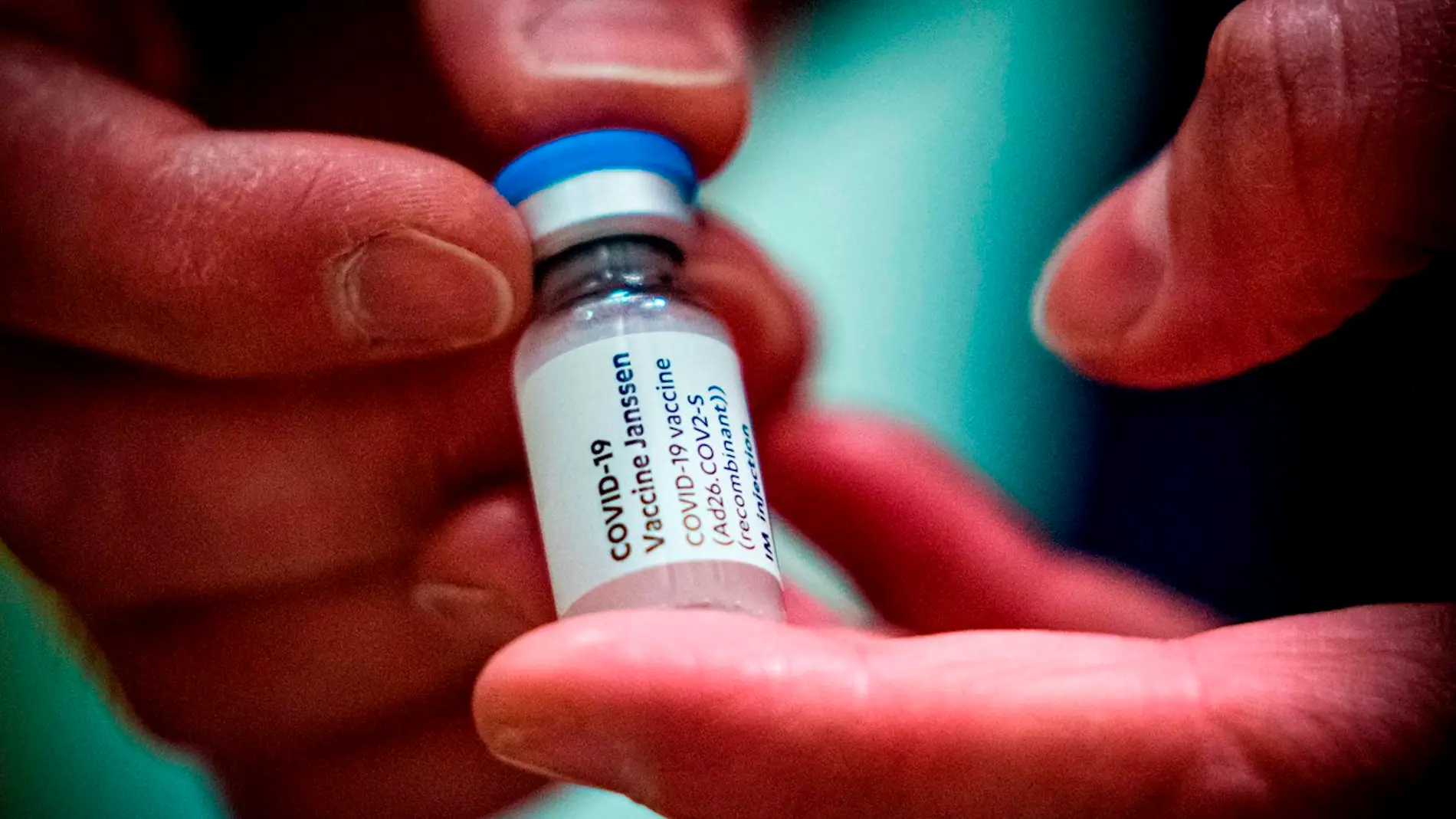 Vista de una dosis de la vacuna Janssen contra la covid-19