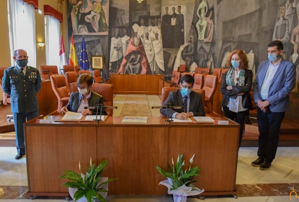 Diputación de Ciudad Real y Guardia Civil firman un convenio de 100.000 euros para mejoras de los cuarteles en la provincia Diputación de Ciudad Real y Guardia Civil firman un convenio de 100.000 euros para mejoras de los cuarteles en la provincia