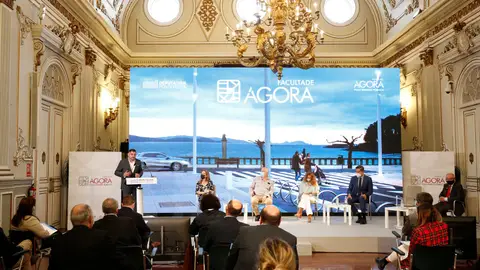 Facultade Ágora Más de Uno Pontevedra