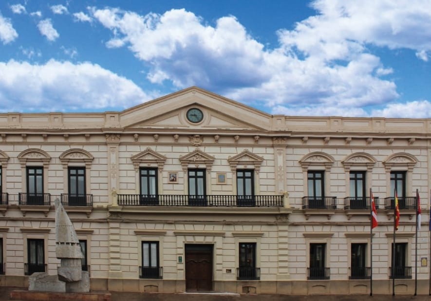 El Ayuntamiento de Alcázar lanza la primera convocatoria de ayudas a empresas El Ayuntamiento de Alcázar lanza la primera convocatoria de ayudas a empresas