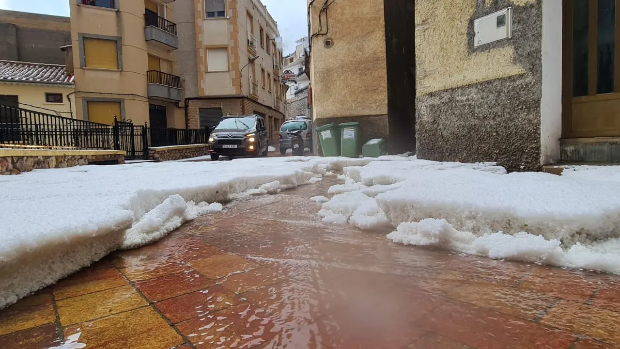 Imagen del efecto del granizo en Ayna Imagen del efecto del granizo en Ayna
