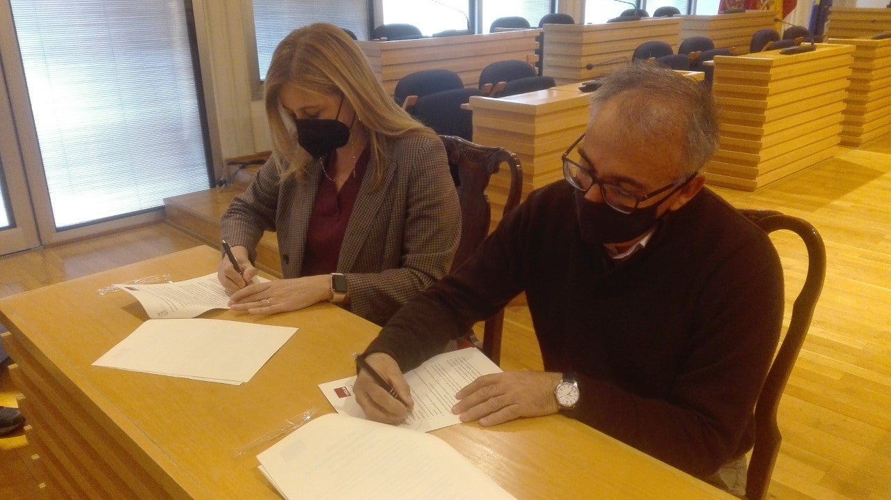 20 universitarios de Ciudad Real podrán participar en el programa "Generación ON" para formarse en empresas 20 universitarios de Ciudad Real podrán participar en el programa "Generación ON" para formarse en empresas